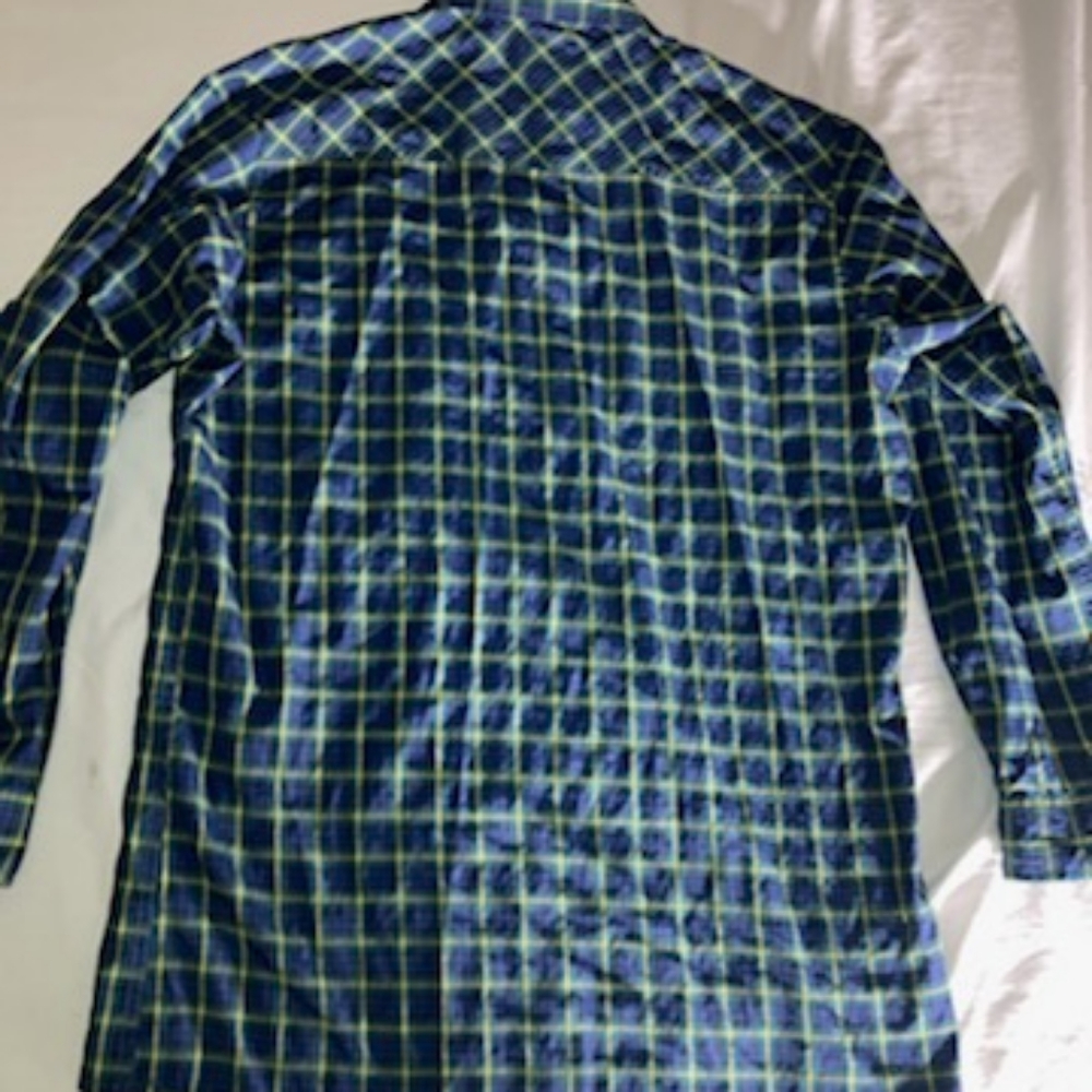 Men's button down - Picture 2 of 4